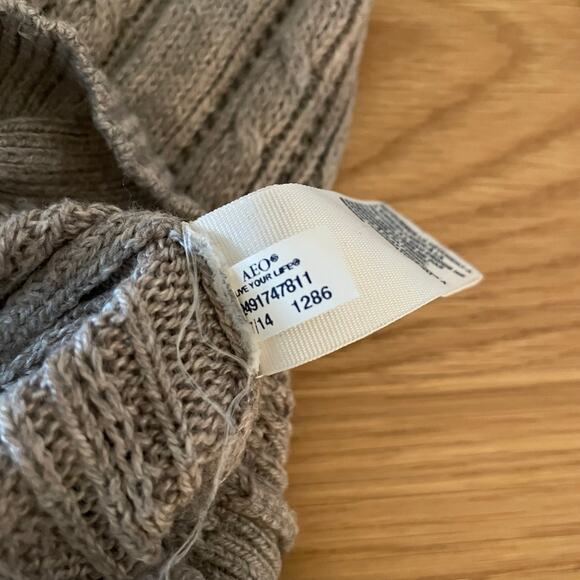 American Eagle Women's Cable Knit Fisherman Sweater Neutral Brown Soft Small - Picture 8 of 8
